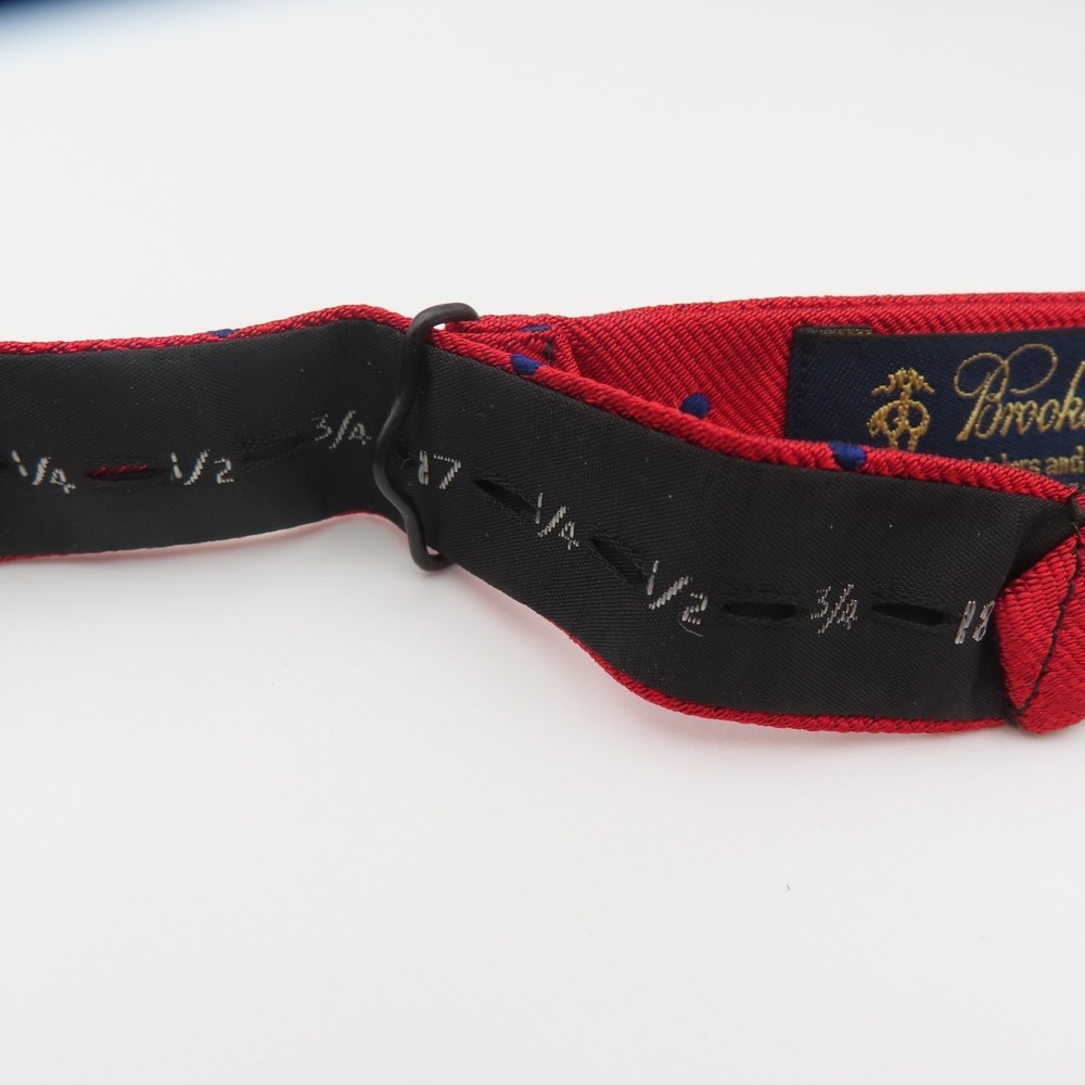 Brooks Brothers Bow Tie Red Blue Polka Dot 2.25" Wide Silk USA Makers - Picture 5 of 5